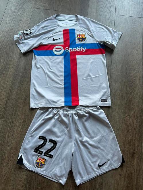 Origineel FC Barcelona tenue mt L zgan, Sport en Fitness, Voetbal, Zo goed als nieuw, Set, Maat XS of kleiner, Ophalen of Verzenden