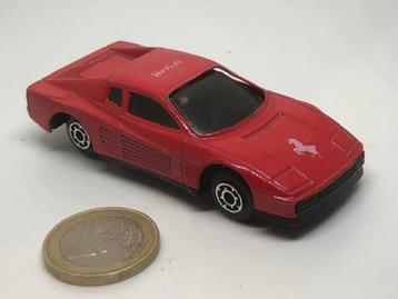 Ferrari Rood. beschikbaar voor biedingen