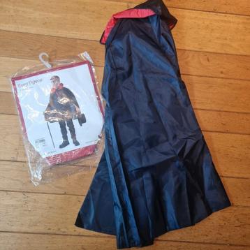 Zwarte nylon cape met rode kraag Draculs zombie Halloween  beschikbaar voor biedingen