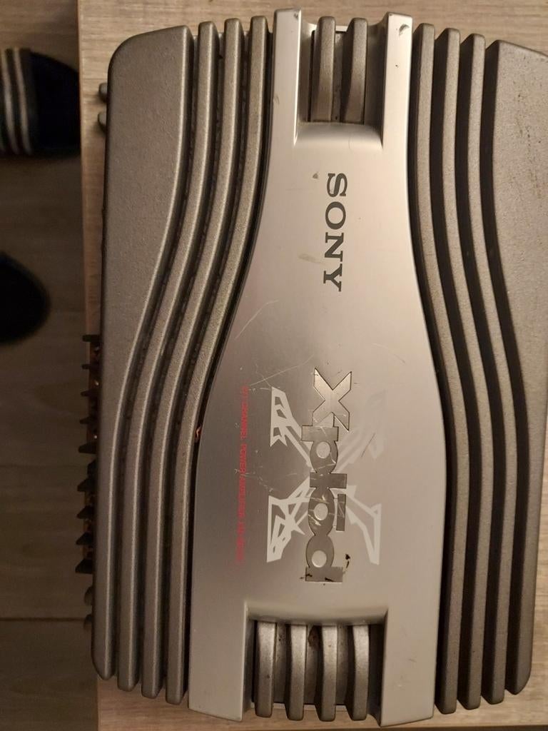 Auto versterker 2 keer 100 watt, Ophalen of Verzenden