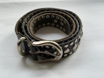 Zwarte Leren Riem met Zilverkleurige Studs en Harten 100 cm beschikbaar voor biedingen