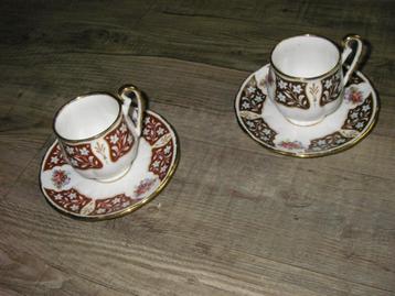 ZGAN 2 KLEINE  MOOIE KOFFIE  KOPJES /ESPRESSO /ROAL BRITAIN  beschikbaar voor biedingen