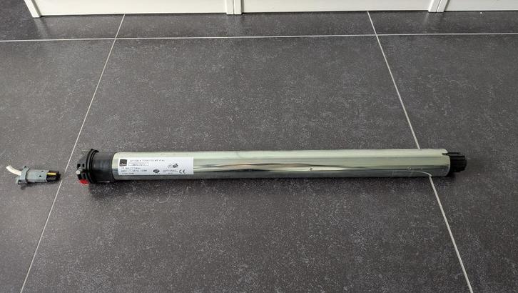 Simu buismotor voor rolluik of zonnescherm 10 nm, 17tr/min, Doe-het-zelf en Verbouw, Rolluiken, Zo goed als nieuw, 150 tot 200 cm