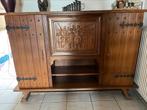 Eiken dressoir/kast met bijzonder houtwerk, Antiek en Kunst, Ophalen of Verzenden