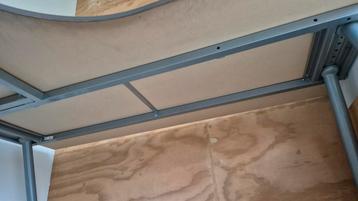 IKEA Hoekbureau - Perfect voor thuiswerken! - afbeelding 10