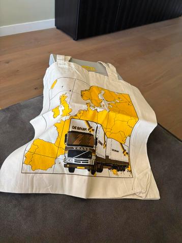 Mooie de Bruin tas beschikbaar voor biedingen