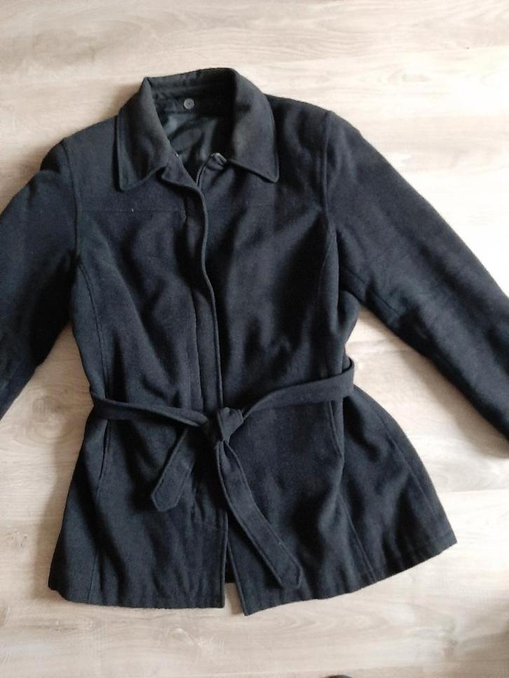 Mooie Grijze Dames Jas met Ritssluiting en Centuur (Maat M), Kleding | Dames, Jassen | Zomer, Zo goed als nieuw, Maat 38/40 (M)