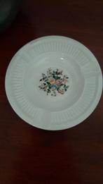 WEDGEWOOD ASBAKJE/THEEZAKJEHOUDER, Ophalen of Verzenden