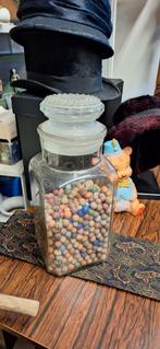 Oude glazen pot met kleiknikkers - 33 cm hoog, Antiek en Kunst, Ophalen