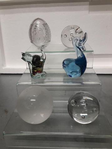 6 VERSCHILLENDE VINTAGE GLASOBJECTEN ( per st te koop 5 EURO beschikbaar voor biedingen