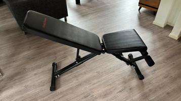 Verstelbare fitnessbank. Zo goed als nieuw. Nieuwprijs 89,95 beschikbaar voor biedingen