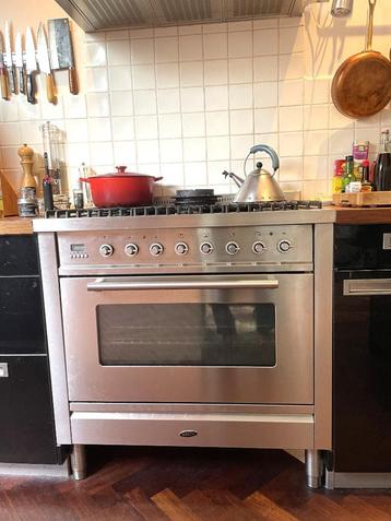 Boretti 6 pits gasfornuis met oven beschikbaar voor biedingen