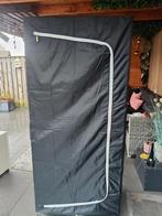 Camping kleding kast, Caravans en Kamperen, Kampeermeubelen, Ophalen, Zo goed als nieuw, Campingkast