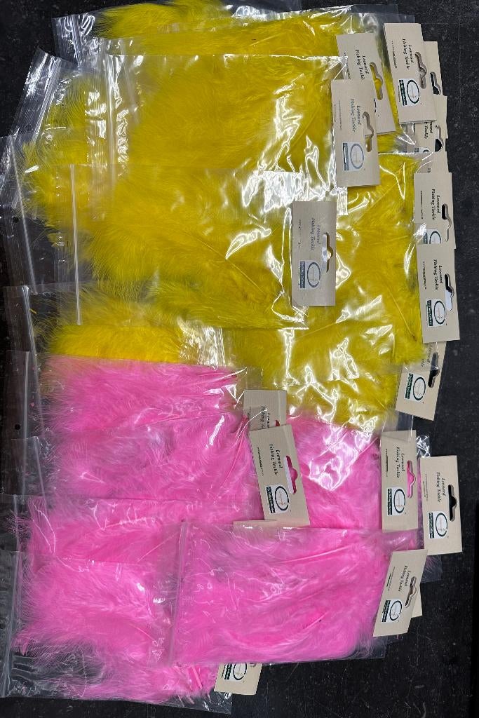 27 zakjes marabou large feathers yellow en pink vliegvissen, Overige typen, Nieuw, Ophalen of Verzenden, Nvt