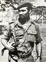 Suriname 25 Februari 1980 De Revolutie de waarheid in foto’s, Antiek en Kunst, Ophalen of Verzenden