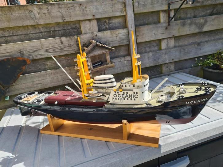 Modelboot Oceanic Hamburg - Vintage, Hobby en Vrije tijd, Modelbouw | Auto's en Voertuigen, Gebruikt, Overige typen, Groter dan 1:32