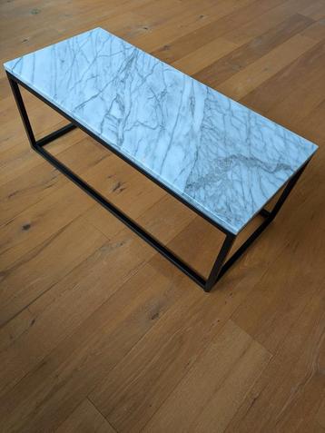 Salontafel - zwart stalen frame met natuursteen blad beschikbaar voor biedingen