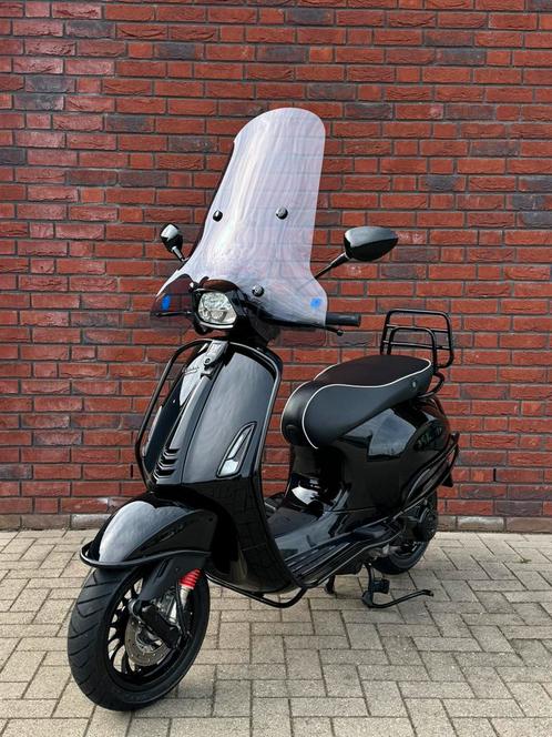 Piaggio Vespa Sprint S Black I-GET Nero Edition 4T 50cc, Fietsen en Brommers, Scooters | Vespa, Zo goed als nieuw, Vespa S, Maximaal 25 km/u