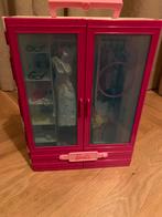 Barbie kledingkast, Kinderen en Baby's, Speelgoed | Poppen, Ophalen of Verzenden, Zo goed als nieuw, Barbie