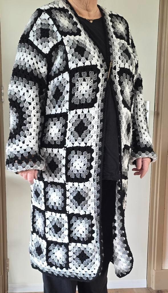 💫Exclusief 💕 handgehaakt 🧶 granny square lang vest, Kleding | Dames, Grote Maten, Nieuw, Trui of Vest, Zwart, Ophalen of Verzenden