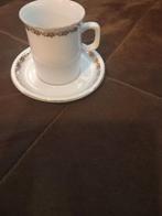 Kop met schotel, Ophalen