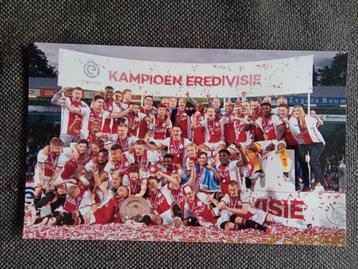 Prachtige 2018-2019 foto's van Ajax Amsterdam beschikbaar voor biedingen