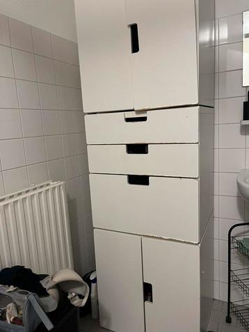 Grote witte lade kast gratis af te halen