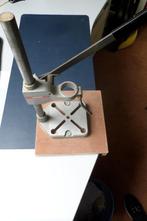 Boorstandaard - Bosch - Houten onderstel, Ophalen, Zo goed als nieuw, BOSCH