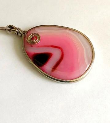 Vintage Prachtige grote Botswana Agaat ketting hanger beschikbaar voor biedingen
