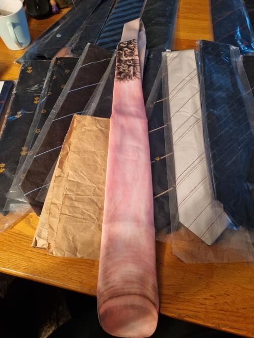 Unieke kans! Unieke verzameling stropdassen. Meer dan 1000st, Kleding | Heren, Stropdassen, Zo goed als nieuw, Ophalen