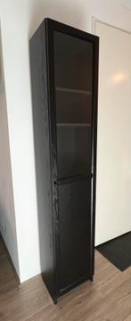 IKEA BILLY boekenkast met zwarte paneel-/vitrinedeur, Huis en Inrichting, Ophalen, Minder dan 50 cm, 200 cm of meer, Zo goed als nieuw