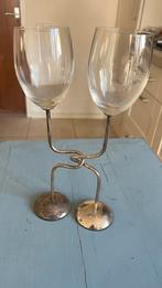 Artihove duo wijnglazen op verzilverde kunstvoet, Ophalen of Verzenden, Zo goed als nieuw, Overige typen