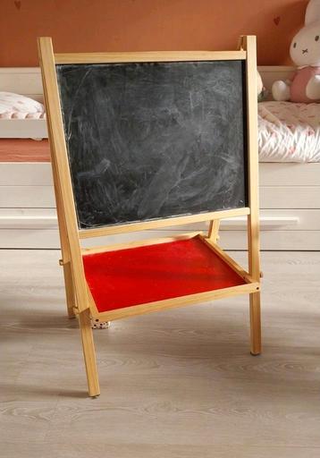 Krijtbord en Whiteboard/Magneetbord beschikbaar voor biedingen