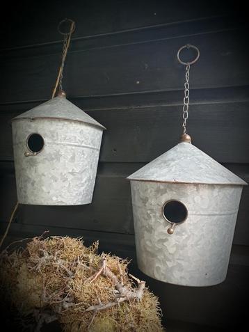 Zinken vogelhuisje halfrond - zink beschikbaar voor biedingen