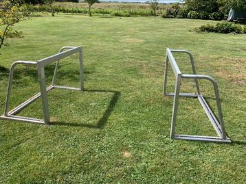 Voetbaldoeltjes (zonder net) 2 stuks, 130 x 70 x 88 beschikbaar voor biedingen