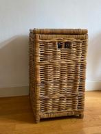 Twee rotan manden, Huis en Inrichting, Woonaccessoires | Schalen en Manden, Ophalen, Zo goed als nieuw, Rechthoekig, Riet