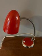 Vintage rode bureaulamp, tafellamp, retro rode lamp, Ophalen of Verzenden, Zo goed als nieuw, Minder dan 50 cm