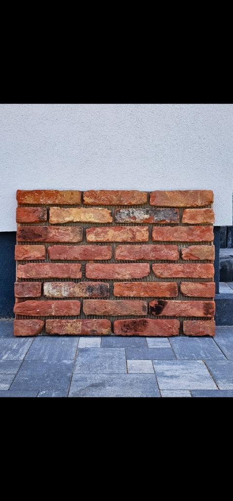 Cut tile. Face made of old hand-formed brick, Tuin en Terras, Tegels en Klinkers, Gebruikt, Overige typen, Overige materialen