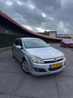 Opel Astra 1.6 16V 5D 77KW 2005 Grijs, Auto's, Voorwielaandrijving, 15 km/l, 1165 kg, Origineel Nederlands