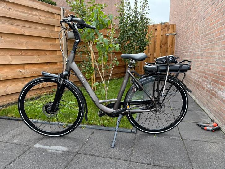 Stella livorno elektrische fiets, Fietsen en Brommers, Fietsen | Dames | Damesfietsen, Zo goed als nieuw, Overige merken, Versnellingen
