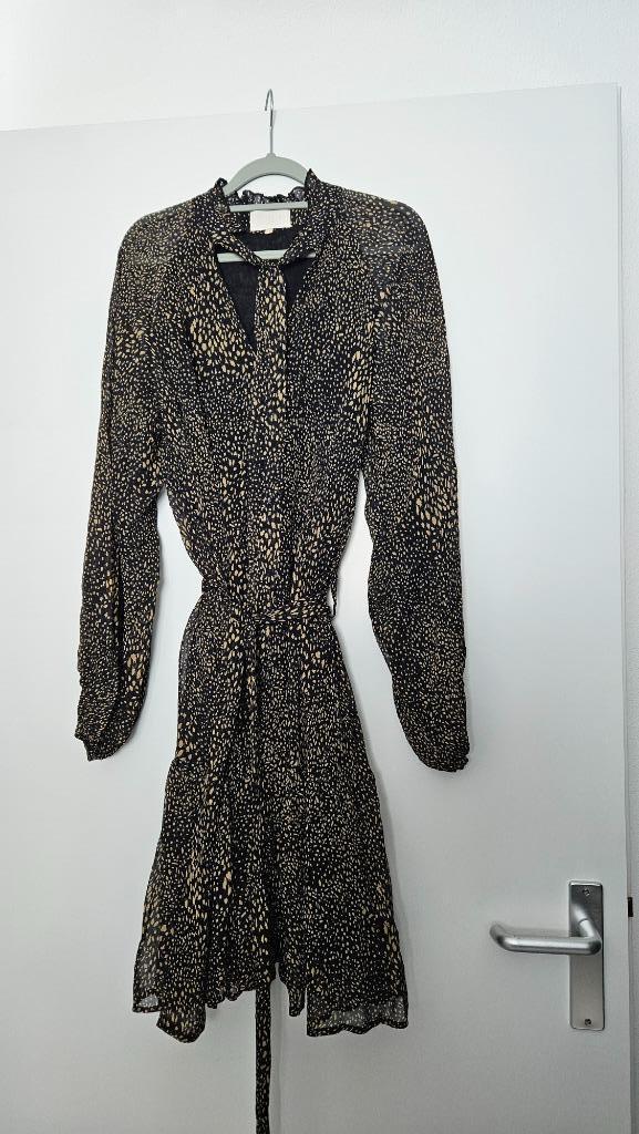 Notre-V jurkje, stroken rok, maat L.. als nieuw!, Kleding | Dames, Jurken, Nieuw, Maat 42/44 (L), Zwart, Knielengte, Ophalen of Verzenden