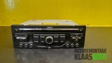 Radio CD Speler van een Peugeot 2008 beschikbaar voor biedingen