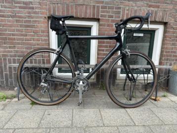 Carbon wielrenfiets, Ultegra beschikbaar voor biedingen