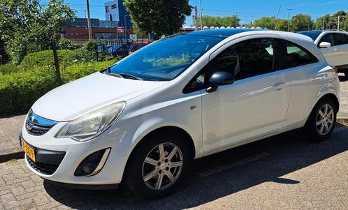 Opel Corsa 1.2 16V LPG 3D 2012, lees tekst AUB!, Auto's, Opel, Bedrijf, Corsa, ABS, Airbags, Airconditioning, Centrale vergrendeling