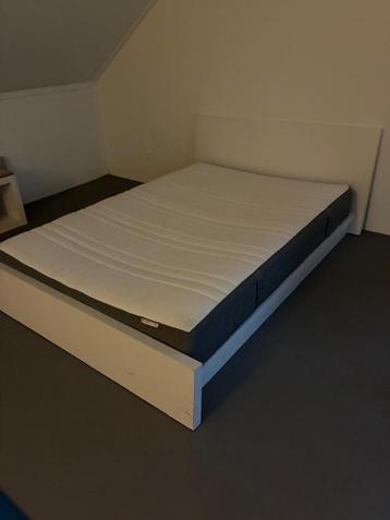 IKEA Malmbed 140x200 bedframe (wit, gebruikt) - afbeelding 2