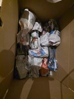 Gratis ruim 2 volle dozen met rommelmarkt spullen, Ophalen