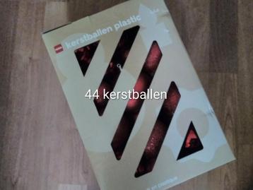 Kerstballen , rood  beschikbaar voor biedingen