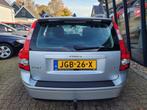 Volvo V50 2.4i Kinetic 170PK Automaat Youngtimer, Auto's, Volvo, Stof, Gebruikt, Zwart, 700 kg
