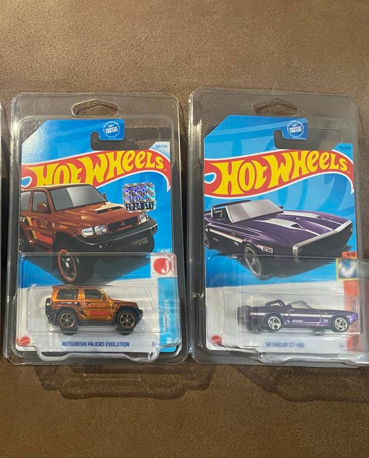 Hot Wheels STH ruil: Shelby GT-500 & Pajero, Hobby en Vrije tijd, Modelauto's | 1:18, Nieuw, Auto, Hot Wheels, Ophalen of Verzenden