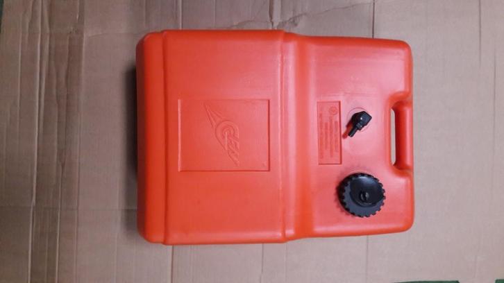 Brandstof tanks 12 liter tot 150 & accessoires, Watersport en Boten, Accessoires en Onderhoud, Nieuw, Motor en Techniek, Ophalen of Verzenden